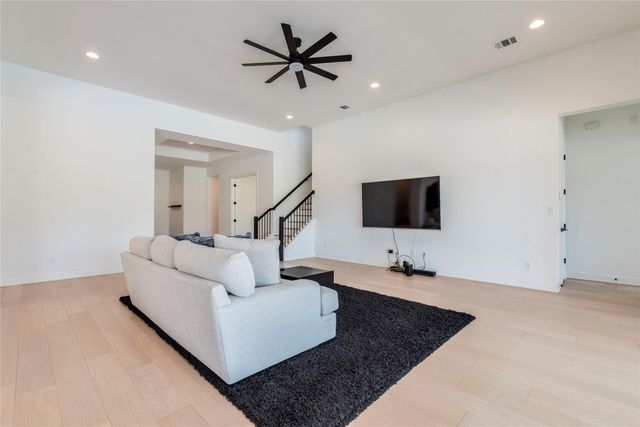 231 Call DR, Austin, TX 78737