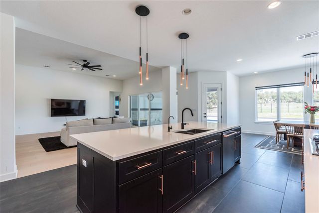 231 Call DR, Austin, TX 78737