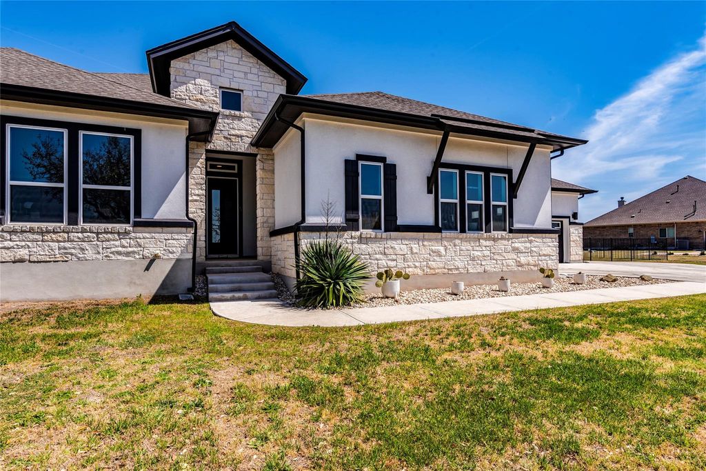 231 Call DR, Austin, TX 78737