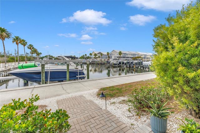 6149 ANCHORAGE WAY S, St Petersburg, FL 33712