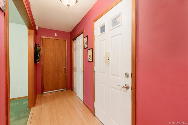 3 Chimney Court, Brookhaven, NY 11719