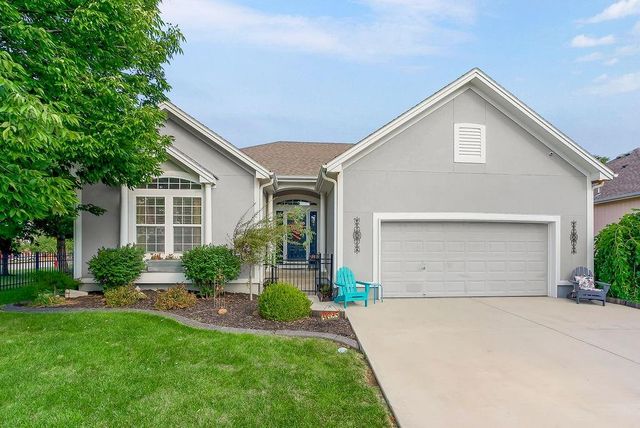 4025 NW Chapman Drive, Blue Springs, MO 64015