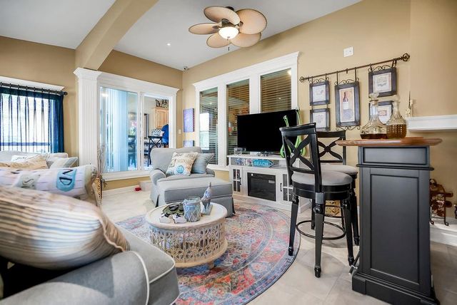 4025 NW Chapman Drive, Blue Springs, MO 64015