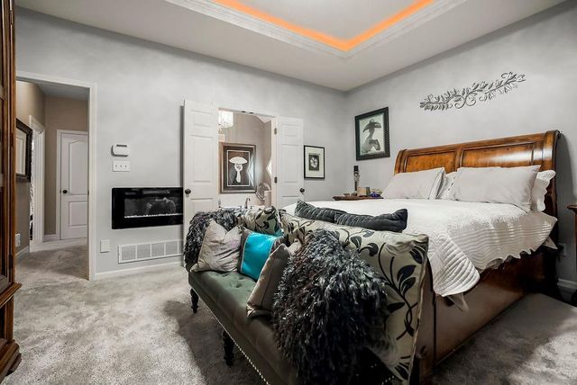 4025 NW Chapman Drive, Blue Springs, MO 64015