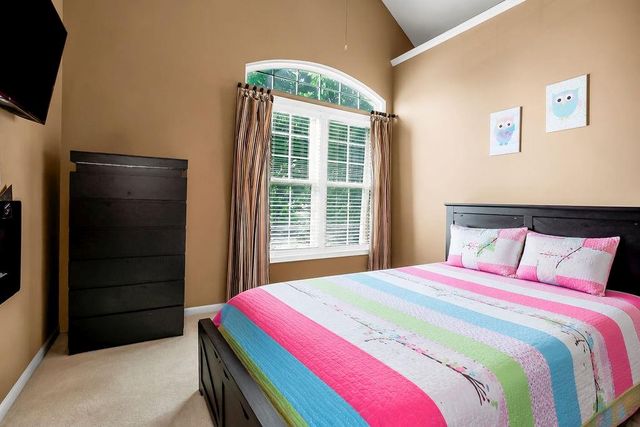 4025 NW Chapman Drive, Blue Springs, MO 64015