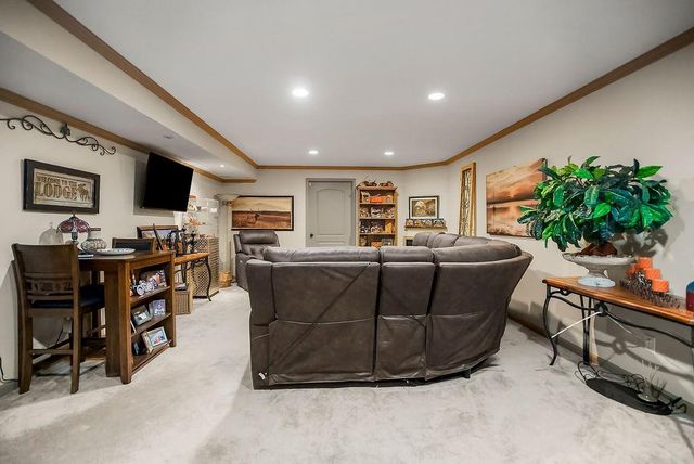 4025 NW Chapman Drive, Blue Springs, MO 64015