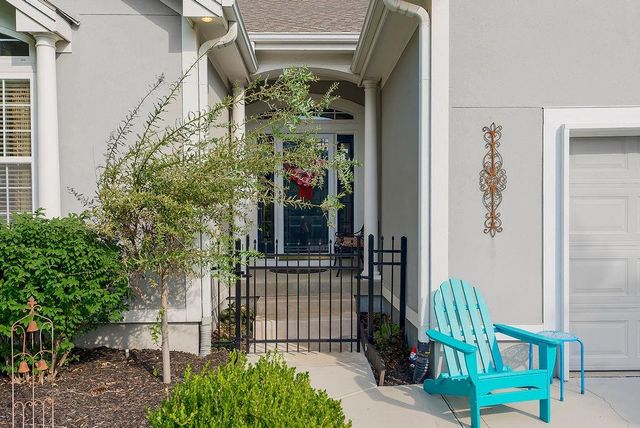 4025 NW Chapman Drive, Blue Springs, MO 64015