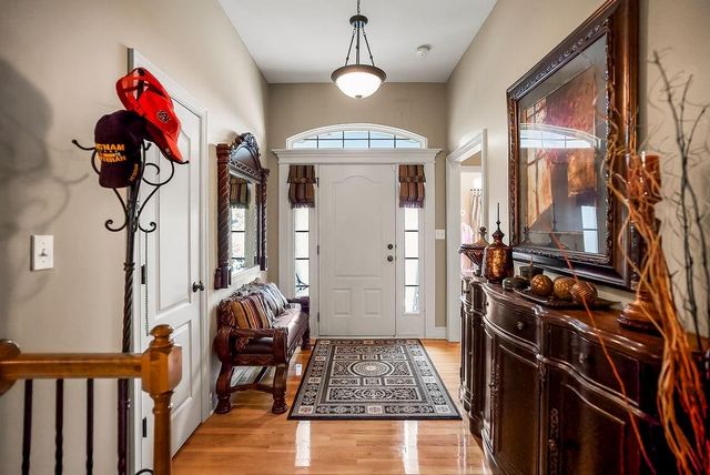 4025 NW Chapman Drive, Blue Springs, MO 64015