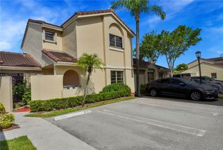 6538 NW 170th Terrace, Hialeah, FL 33015