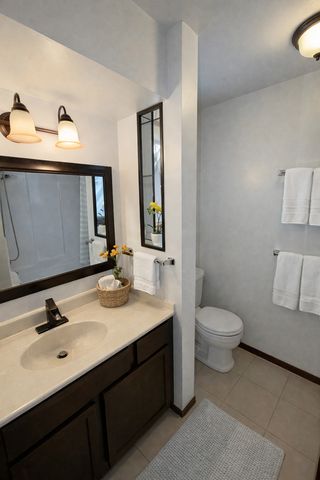 365 E 43rd Street, Minneapolis, MN 55409