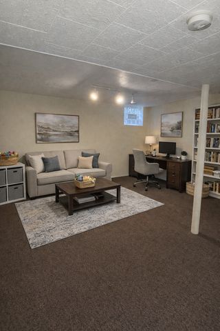 365 E 43rd Street, Minneapolis, MN 55409