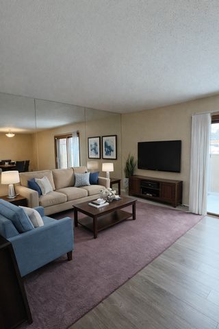 365 E 43rd Street, Minneapolis, MN 55409