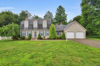 79 Carriage Drive East, Meriden, CT 06450