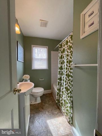 7007 GROVE RD, Alexandria, VA 22306