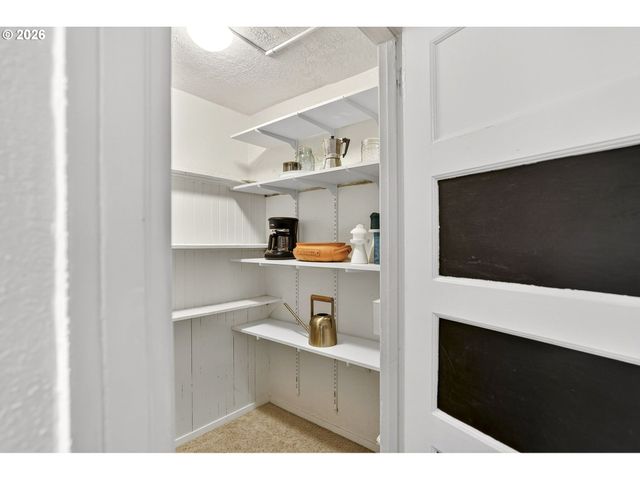 2109 Nw IRVING St 205, Portland, OR 97210