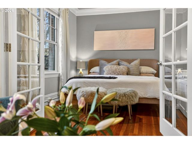 2109 Nw IRVING St 205, Portland, OR 97210