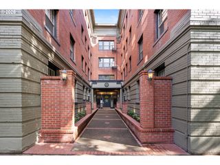 2109 Nw IRVING St 205, Portland, OR 97210