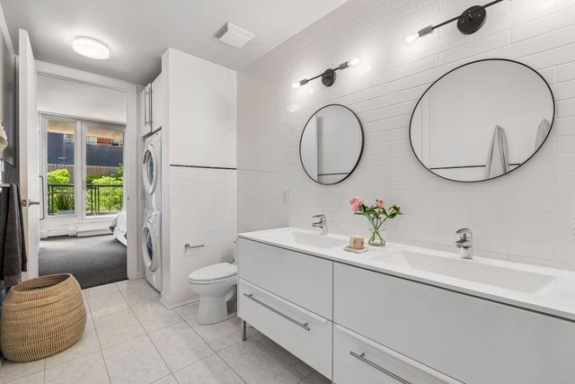 901 S 2nd Street 205, Minneapolis, MN 55415