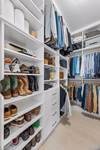 901 S 2nd Street 205, Minneapolis, MN 55415