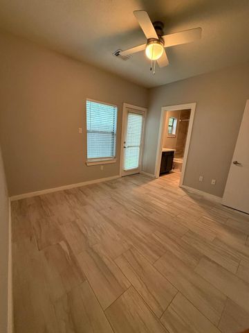 1138 Patterson Street, Houston, TX 77007