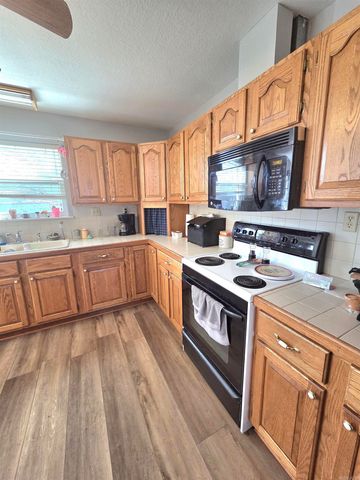 3201 McKinney Street, Mountain View, AR 72560