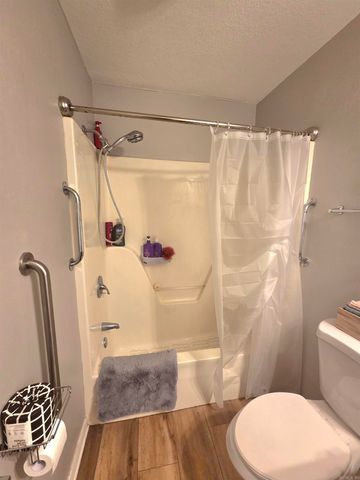 3201 McKinney Street, Mountain View, AR 72560