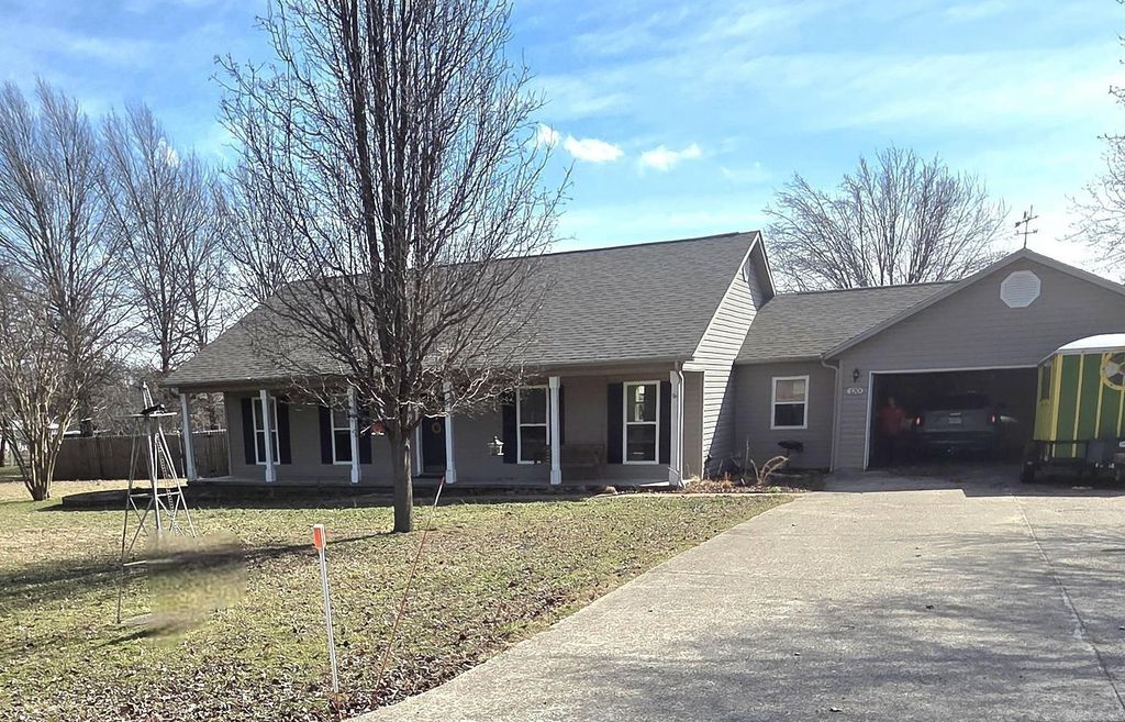 3201 McKinney Street, Mountain View, AR 72560