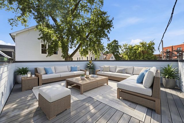 3536 N Albany Avenue, Chicago, IL 60618