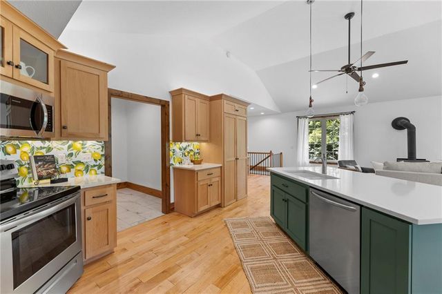 1404 E 183rd Street, Belton, MO 64012