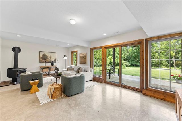 1404 E 183rd Street, Belton, MO 64012