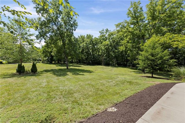 1404 E 183rd Street, Belton, MO 64012