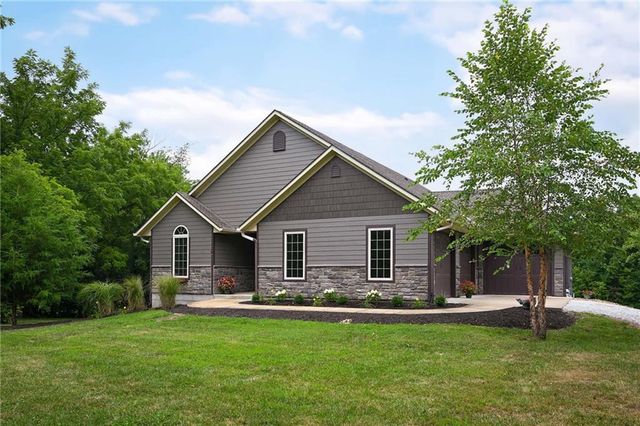 1404 E 183rd Street, Belton, MO 64012