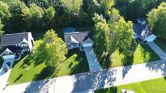 9343 Betsie Drive, Grand Blanc, MI 48439