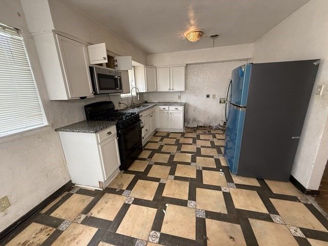 2533 Crestbrook Lane, Grand Prairie, TX 75052