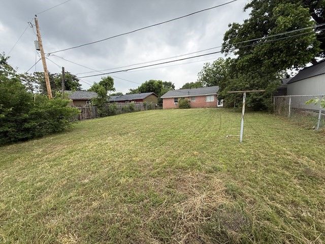 2533 Crestbrook Lane, Grand Prairie, TX 75052