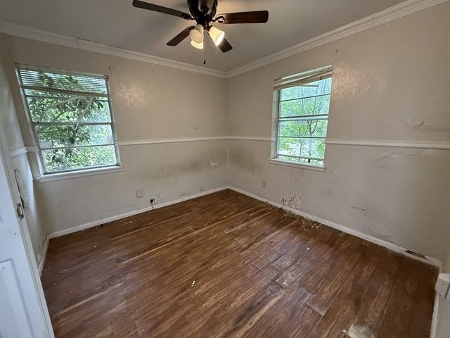 2533 Crestbrook Lane, Grand Prairie, TX 75052