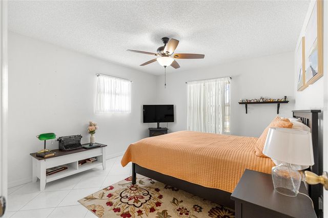 674 CAMINO DEL REY DRIVE, The Villages, FL 32159