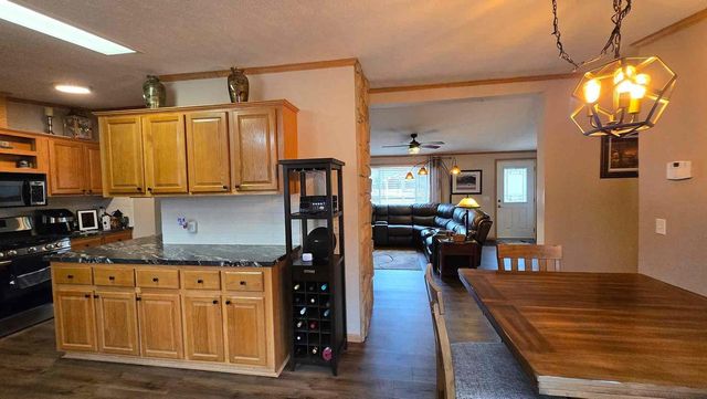 285 Berry Lane, Wisconsin Dells, WI 53965