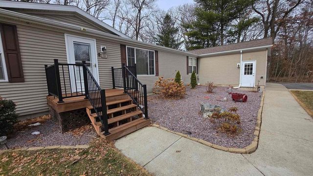 285 Berry Lane, Wisconsin Dells, WI 53965