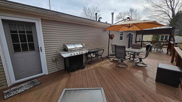 285 Berry Lane, Wisconsin Dells, WI 53965