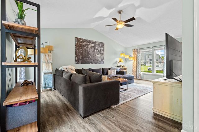 130 McDaniels Lane, Springboro, OH 45066