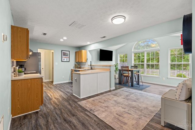 130 McDaniels Lane, Springboro, OH 45066