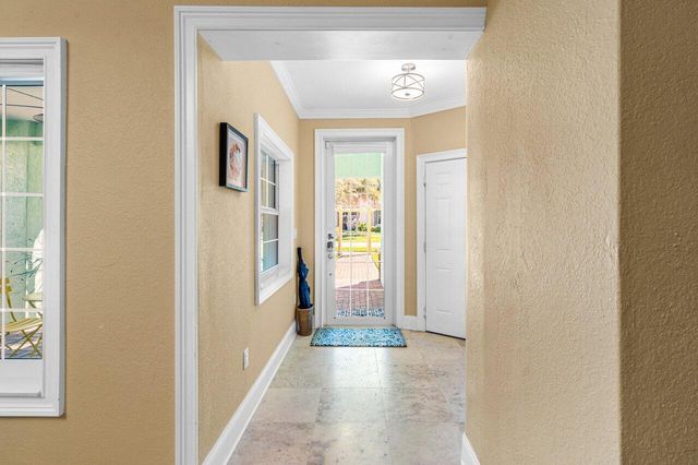 520 NE 3RD Avenue, Delray Beach, FL 33444