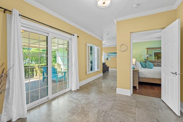520 NE 3RD Avenue, Delray Beach, FL 33444