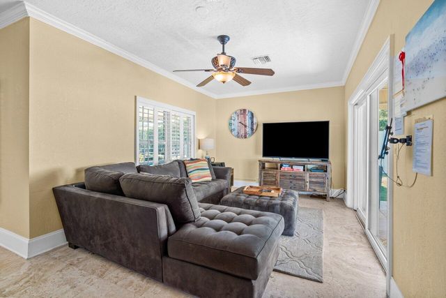 520 NE 3RD Avenue, Delray Beach, FL 33444