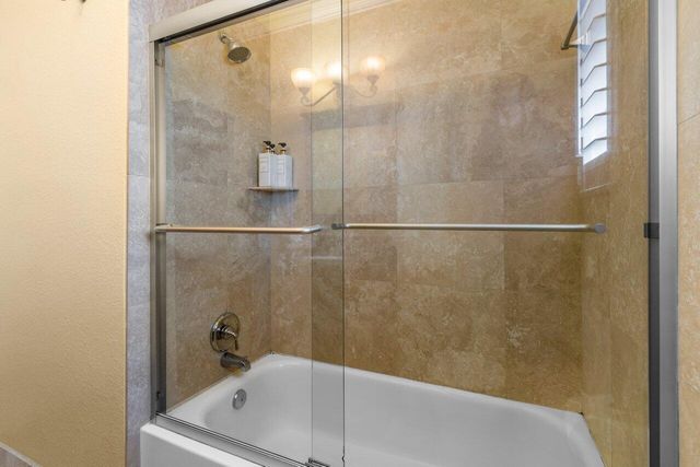 520 NE 3RD Avenue, Delray Beach, FL 33444