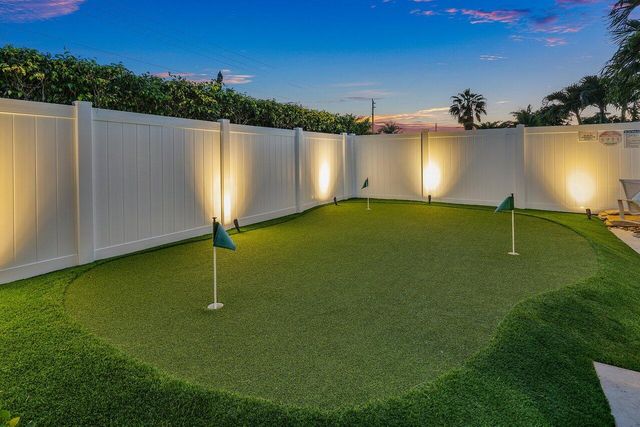 520 NE 3RD Avenue, Delray Beach, FL 33444