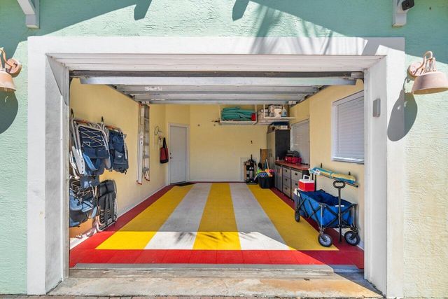 520 NE 3RD Avenue, Delray Beach, FL 33444