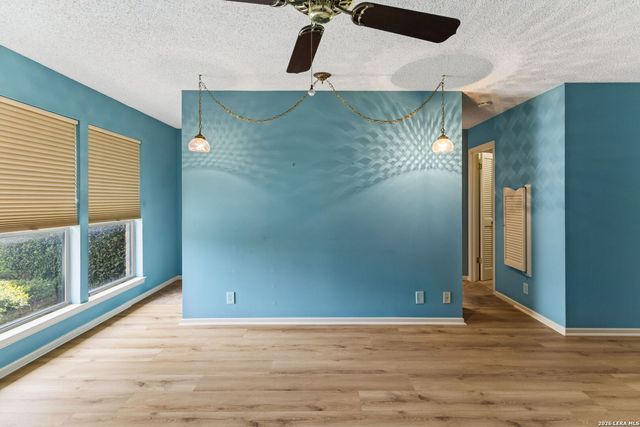 6119 Shady Creek, Windcrest, TX 78239