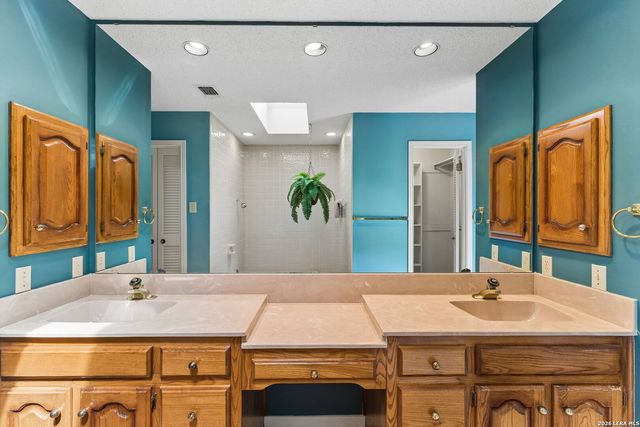 6119 Shady Creek, Windcrest, TX 78239